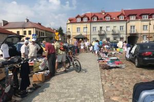 kiermasz rzeczy używanych