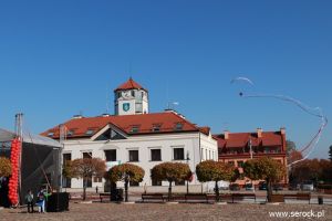 Niepodległa do hymnu