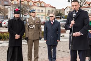 zdjęcia z uroczystości katyńskich