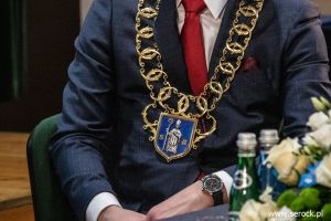 uroczysta sesja z okazji święta patrona Serocka