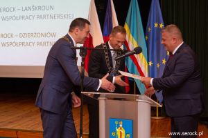 uroczysta sesja z okazji święta patrona Serocka