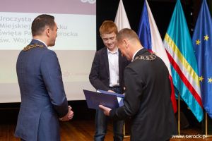 uroczysta sesja z okazji święta patrona Serocka
