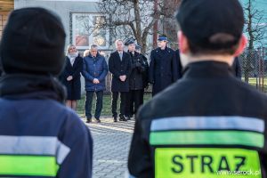 wojewoda mazowiecki wziął udział w gminnych uroczystościach