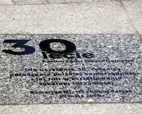 odsłonięcie pamiątkowej tablicy