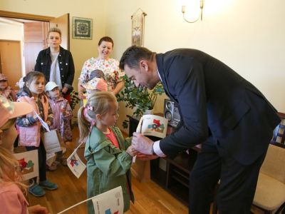 Jeżyki w urzędzie