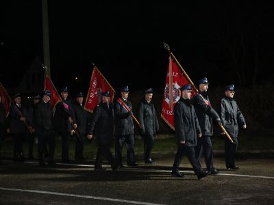 Przekazanie wozu strażackiego