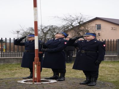 Przekazanie wozu strażackiego