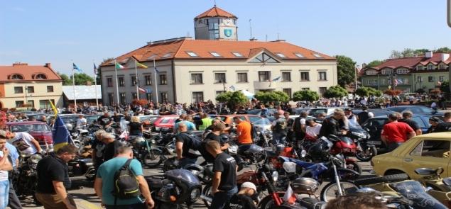 MotoCud na serockim rynku