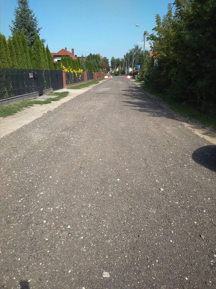 Zakończenie budowy sieci kanalizacyji sanitarnej w ulicy Książęcej w Jadwisinie