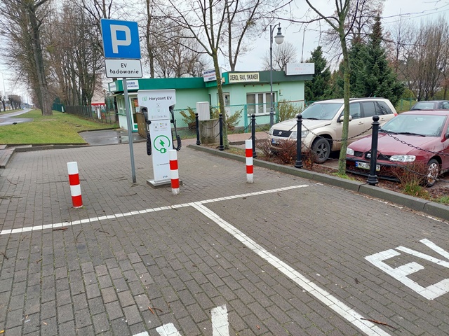 Nowa stacja ładowania pojazdów elektrycznych