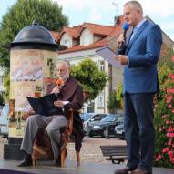 Serock czyta w ramach akcji "Narodowe Czytanie"