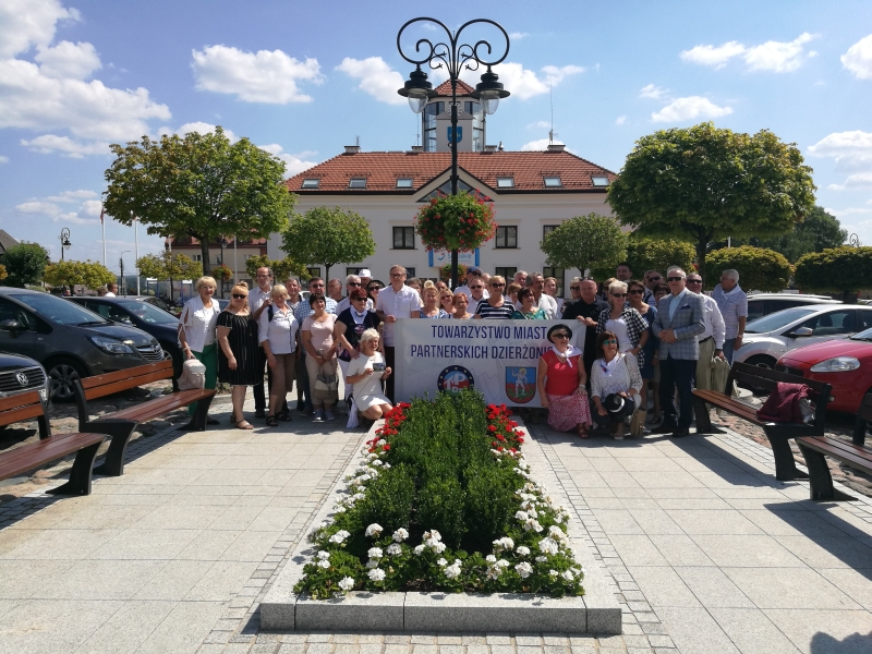 Stowarzyszenie Miast Partnerskich z Dzierżoniowa z wizytą w Serocku