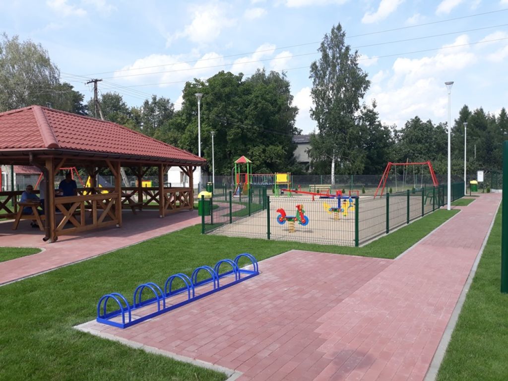 Zapraszamy do zabawy na placu w Stasim Lesie