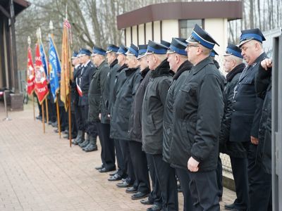 Przekazanie wozu strażackiego